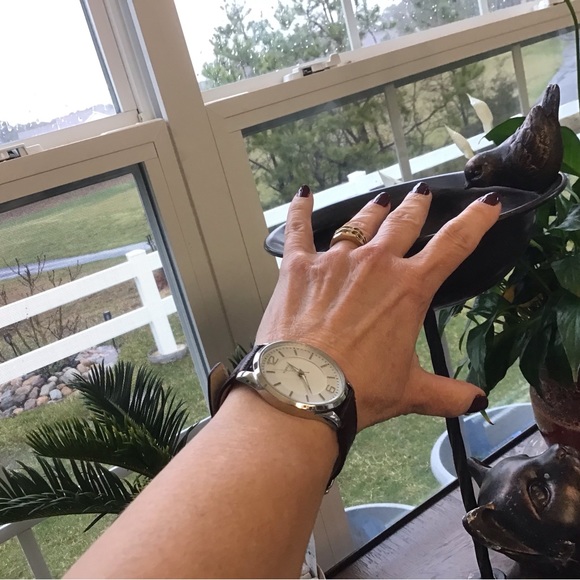 Fossil watch, like new condition, brown band - Picture 2 of 4
